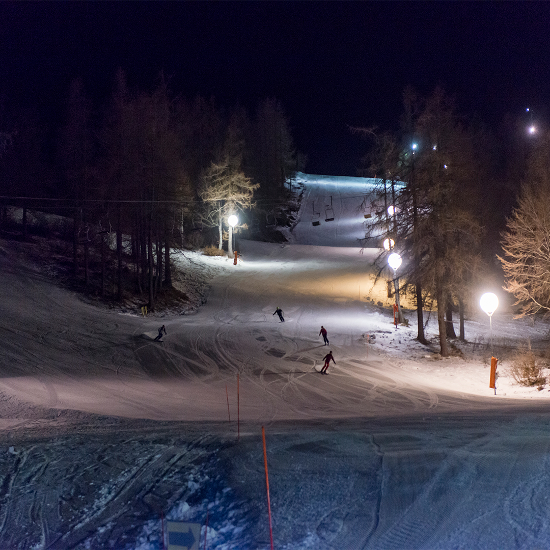 Domobianca365 inaugura la stagione dello sci notturno
